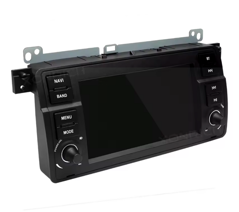 Autoradio CarPlay BMW E46 vue de face, écran 7 pouces installé
