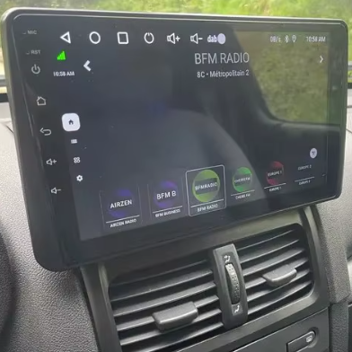 Interface Android CarPlay sur écran Clio 2