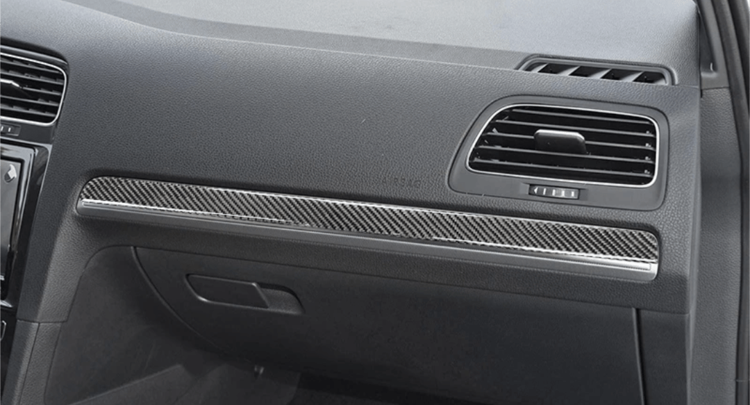 Garniture Carbone Volkswagen Golf 7 (2012-2021) – Tableau de Bord et Volant